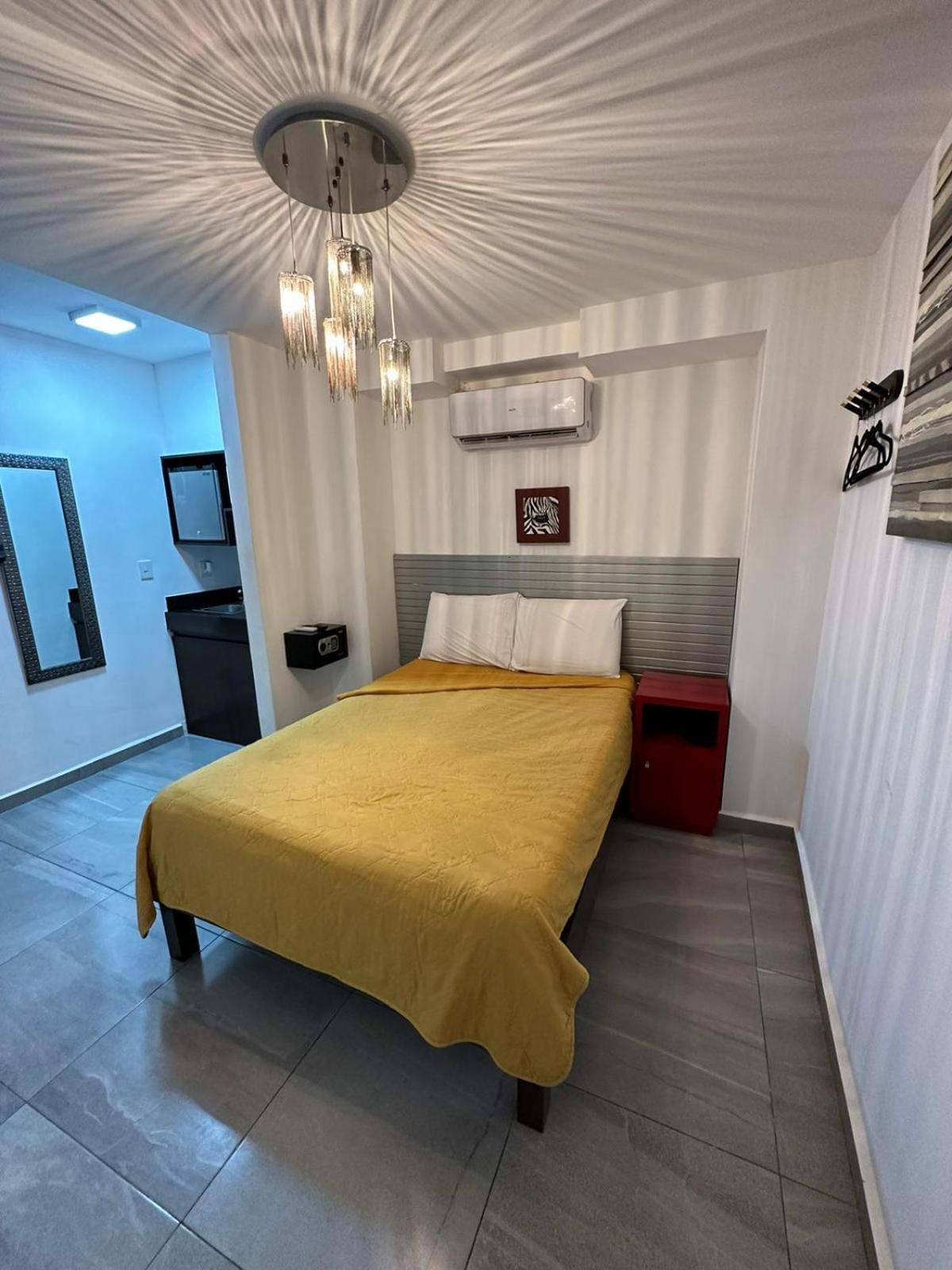 Caribbean Boutique Rooms Канкун Экстерьер фото