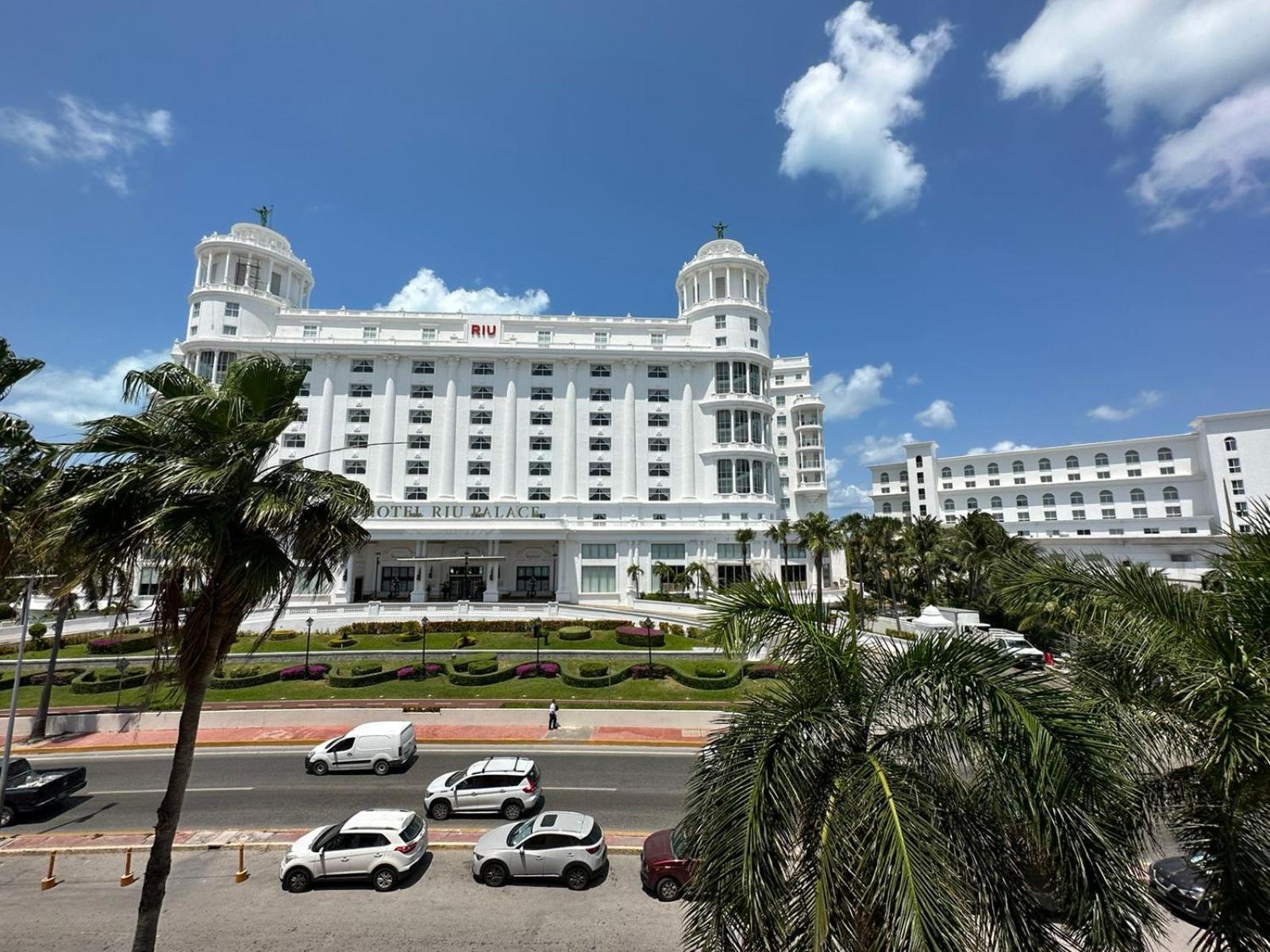 Caribbean Boutique Rooms Канкун Экстерьер фото